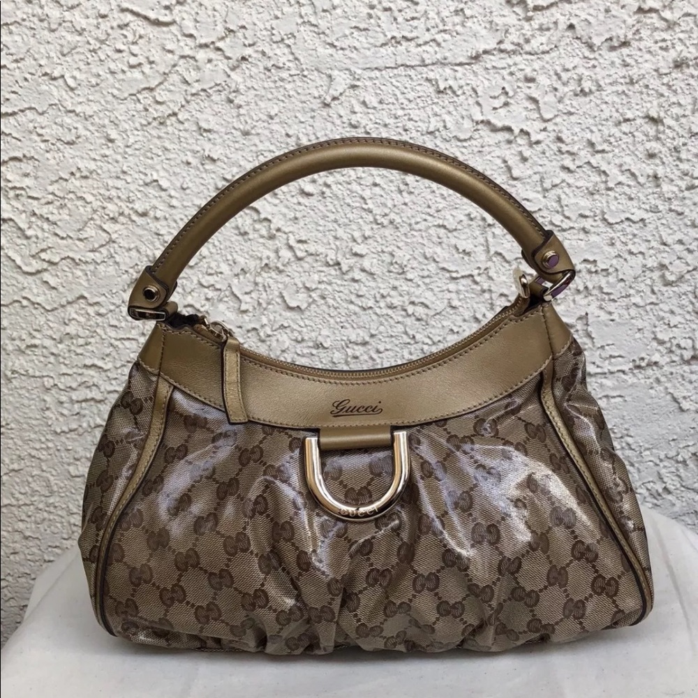 PREOWNED GUCCI PATENT LEATHER D RING HOBO HANDBAG